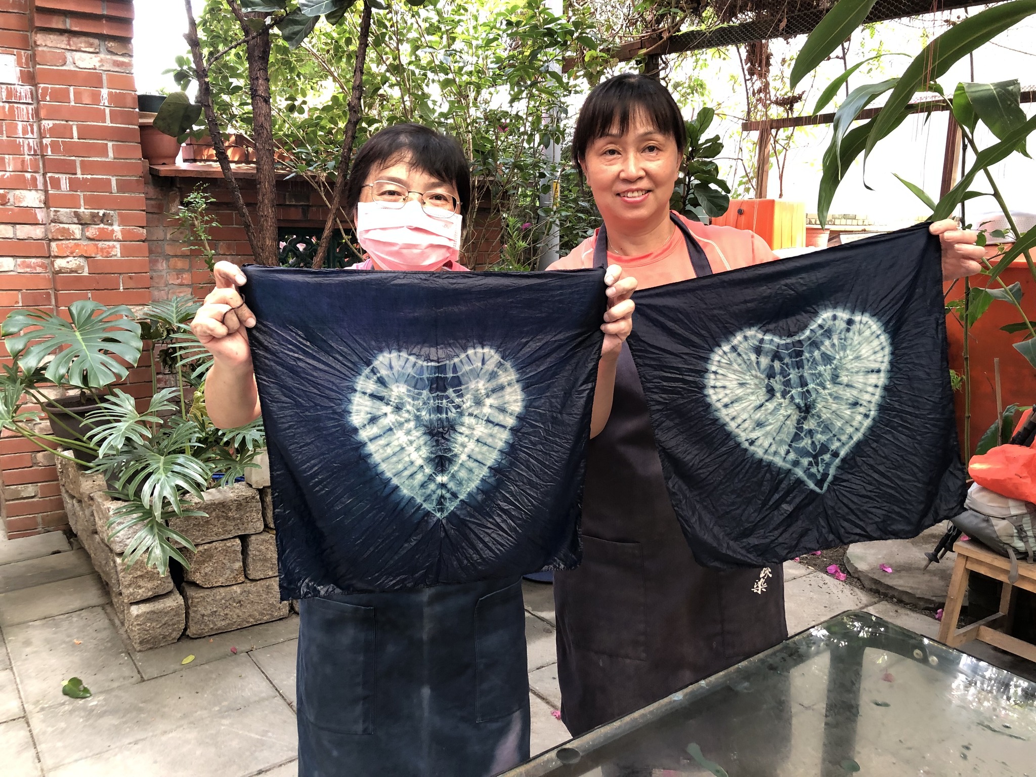 民眾手作藍染方巾1