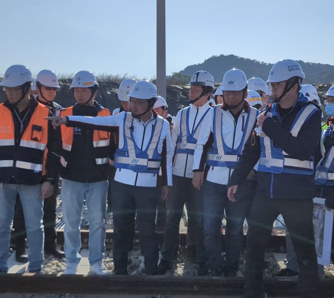 市長侯友宜~視察三鶯線三峽機廠