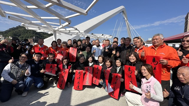 市長視察-長福橋改建工程主橋部分開通