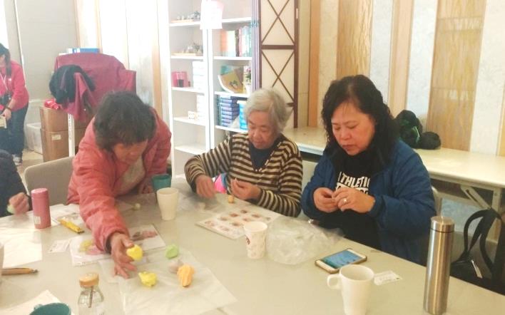 健康促進課程：身體動一動，手指動一動(第2張)(共2張)
